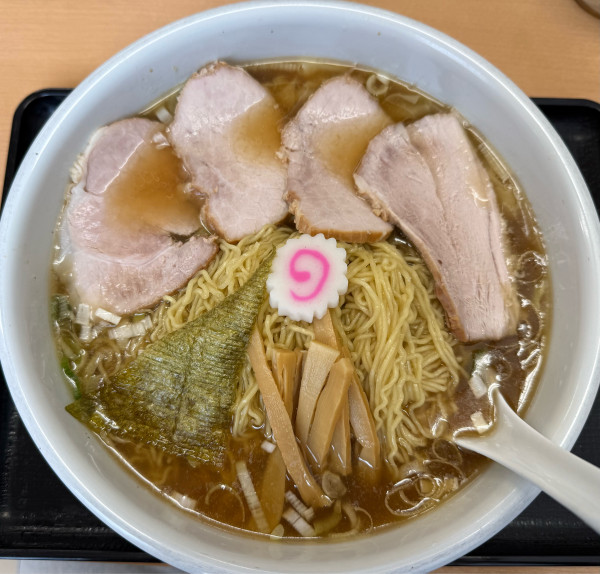 「チャーシューワンタン麺大」@らーめん どんぐりの写真