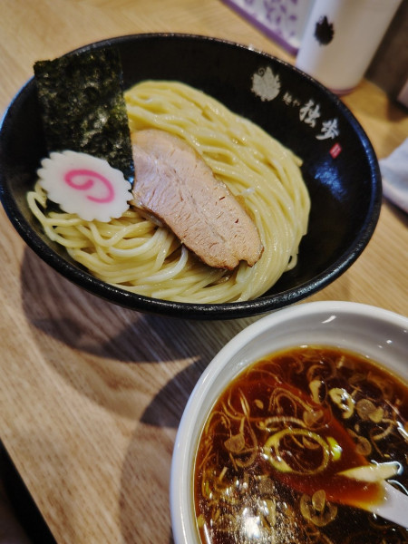 「雨ノ日つけ蕎麦(1,100円)」@麺や独歩 昭島本店の写真