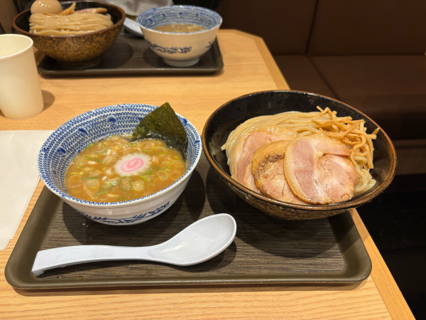 「チャーシューつけめん」@舎鈴 KITTE大阪店の写真