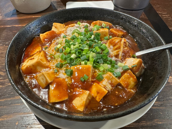 「背脂麻婆麺」@たまる屋の写真