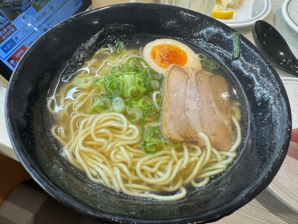 「厳選素材の貝出汁塩ラーメン　400」@はま寿司 江戸川松江店の写真