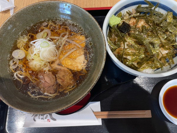 「（冷）鳥中華ハーフ：660円（＋わさび丼：330円）」@山形肉そば そば八の写真