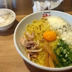 油そば＋Ａ（１，０００円）＋追い飯（１００円）
