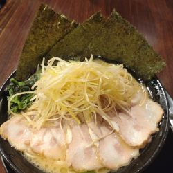 横浜家系ラーメン ゆうひ家の画像