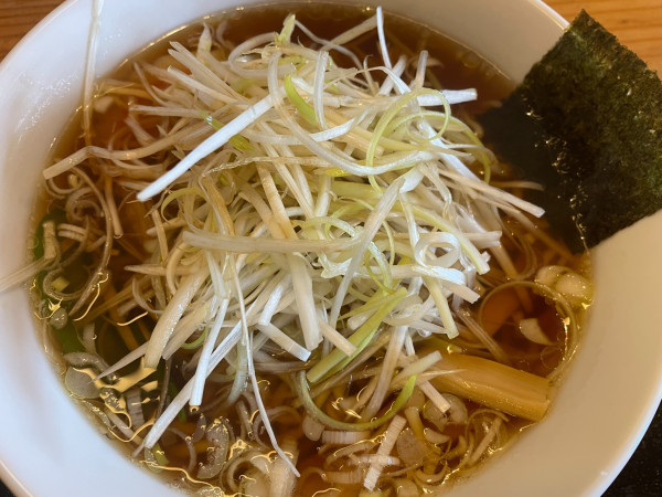 「ネギラーメン：860円」@食堂あさどらの写真