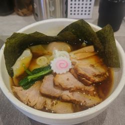 醤油全部のせら～麺
