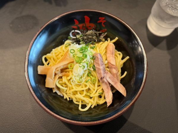 「油そば並盛り(160g)880円」@東京油組総本店  立川南組の写真