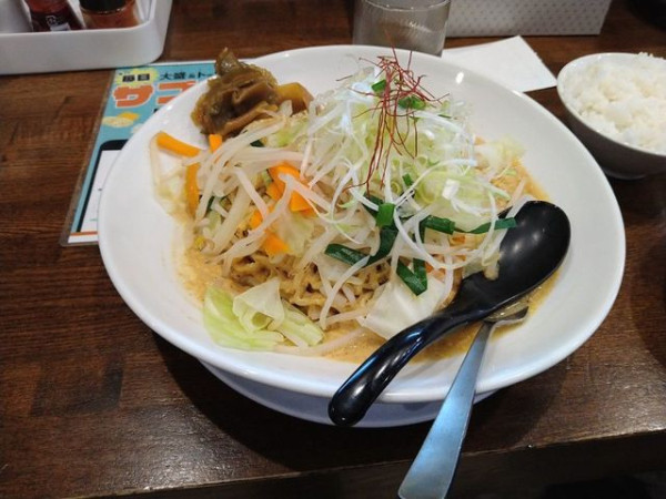 「汁なし担々麵・野菜トッピング」@担担麺 胡 京都駅前店の写真