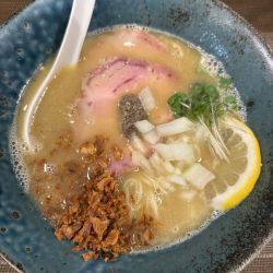 【限定】牡蠣白湯らぁ麺　1500円