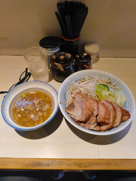 「塩つけ麺+豚増し　1700円」@らーめん 陸 尾山台店の写真