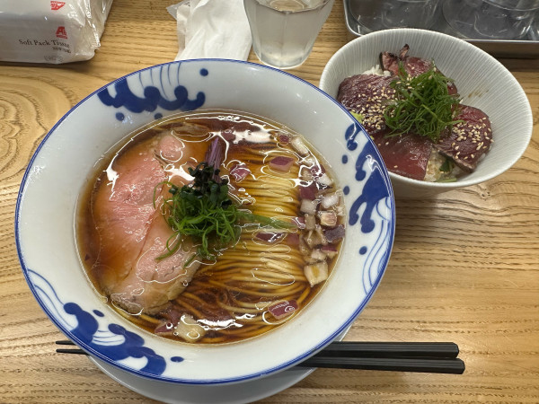 「淡麗かつおそば（醤油）+ミニ鰹丼」@鰹そば田ヶ久保の写真