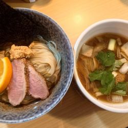 鴨だし醤油昆布水つけ麺（麺少なめ、1200円）