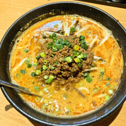 担々麺（850円）