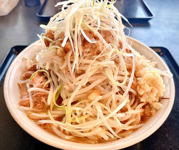「ラーメン 豚2枚300g(950円)」@ラーメン貴丸の写真