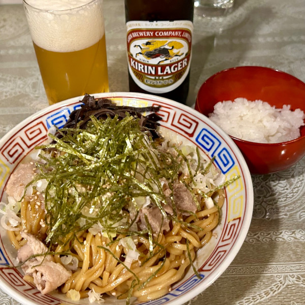 「肉まぜそば（並盛り）＋キリンラガー小瓶」@麺尊 RAGE 神田 交点の写真