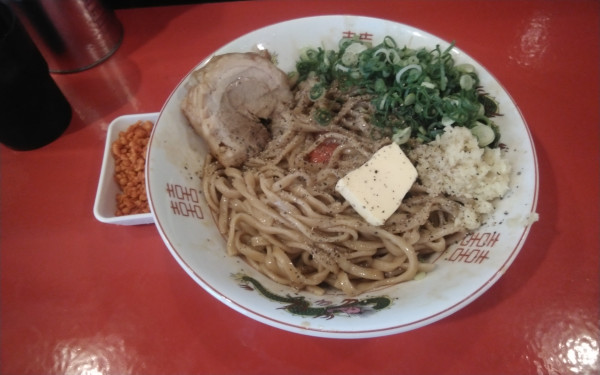 「10月限定　九条ネギ釜バター¥650 豚増し¥250」@ラーメン鷹の目 江古田店の写真