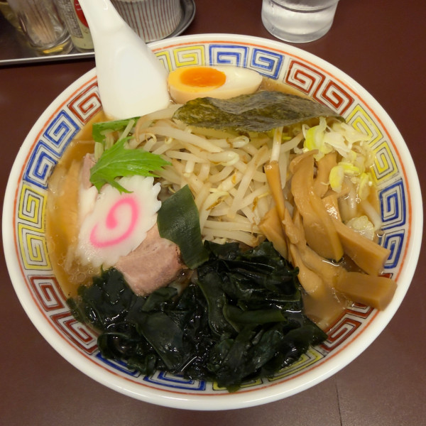 「支那そば特製」@支那そば あまちゃんの写真