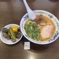 博多とんこつラーメン　800円