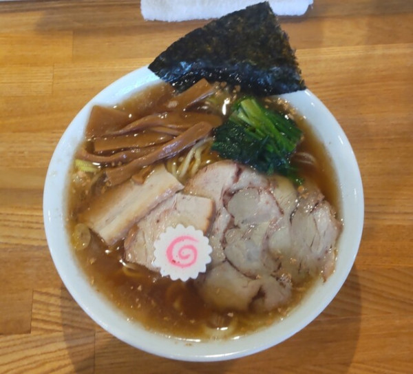 「生姜醤油ラーメン850円 ・大盛100円」@自家製麺しげの写真