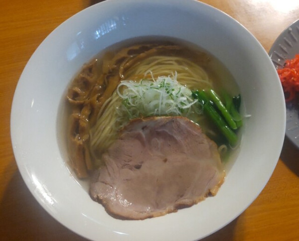 「中華そば 790円 ・ストレート麺 ・半チャーハン 390円」@麺屋 ジューク DEZENOVEの写真