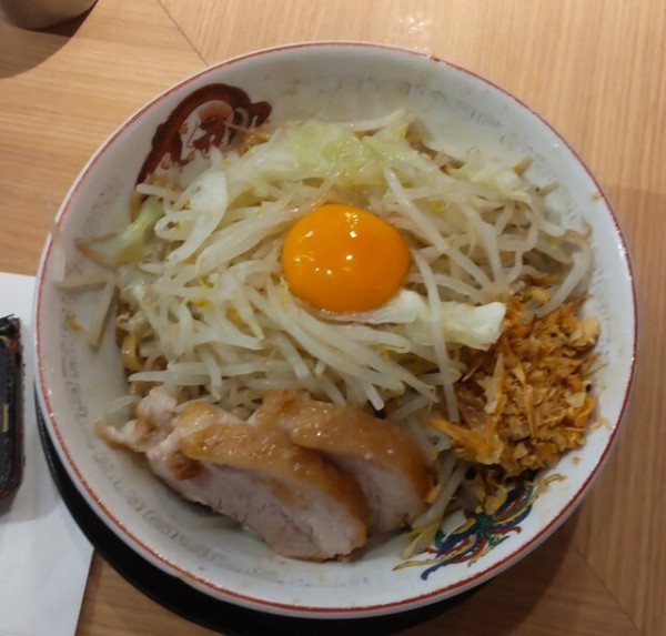 「汁無し小1150円」@ラーメン豚山 東京ラーメン横丁店の写真