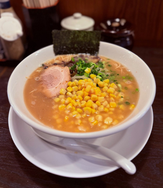 「味噌とんこつら～めん（固め￥900）」@一心の写真