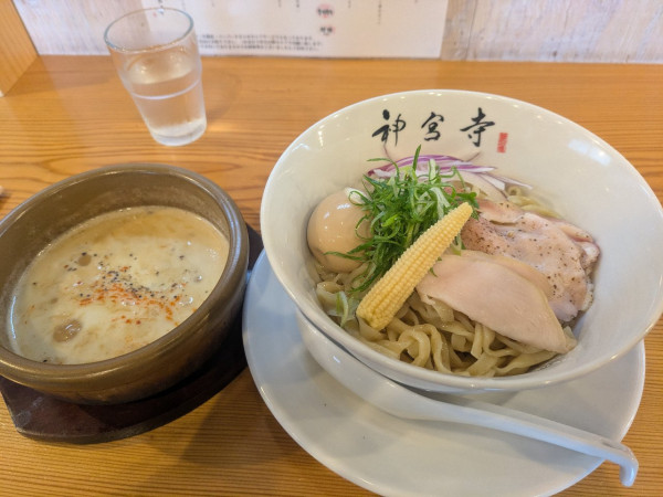 「味玉入り　二層泡鶏白湯つけ麺」@二層泡鶏白湯 神宮寺の写真