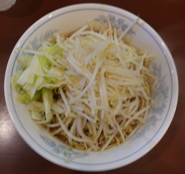 「らーめん（1,100円）−豚無し返金（100円）」@らーめん陸の写真