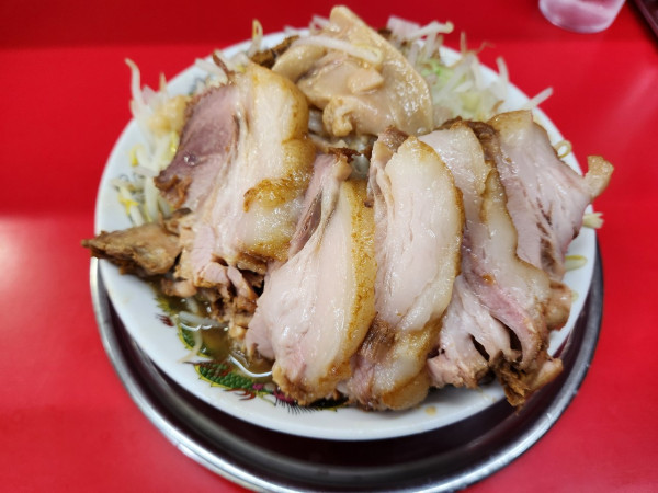 「チャーシューメン　１４連麺」@麺でる 田園調布本店の写真