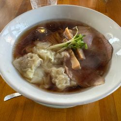 ワンタン中華そば