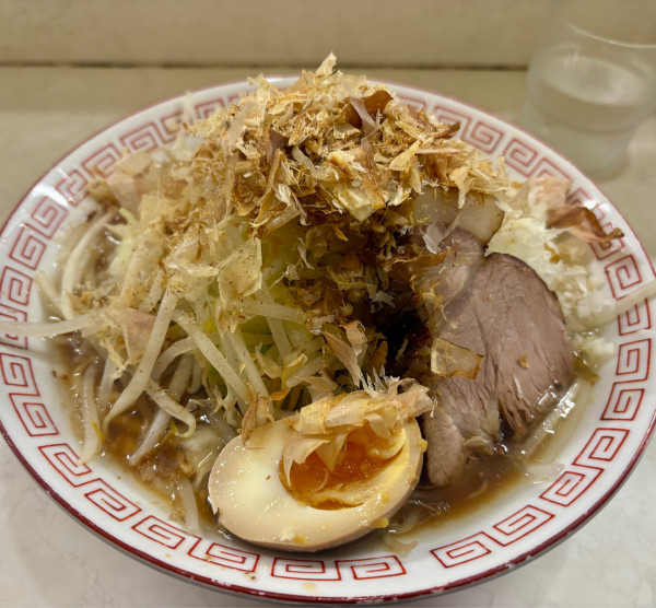 「辰醤油ラーメン(小)(ニンニク少なめ)」@らーめん辰屋の写真