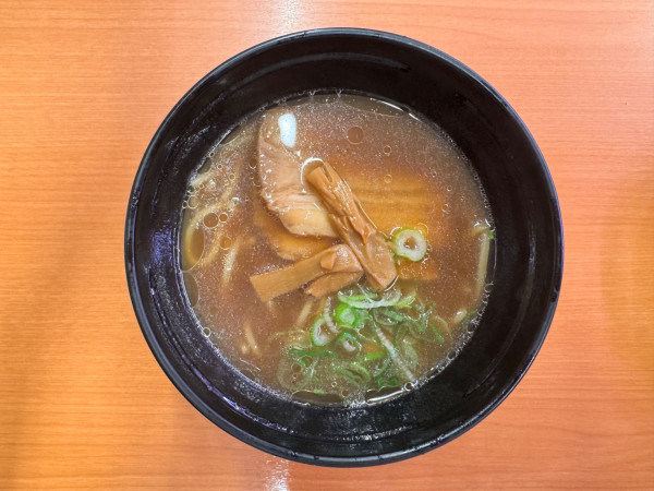 「豚骨しょうゆラーメン」@スシロー 川越店の写真