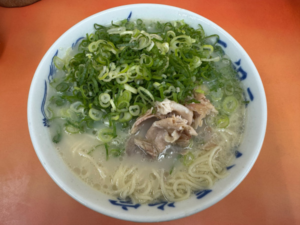 「ラーメン　500円」@元祖ラーメン長浜家の写真