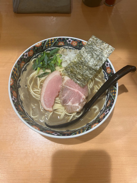 「濃厚煮干中華蕎麦」@北千住煮干中華蕎麦 かれんの写真