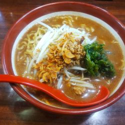 伊勢味噌らーめん大盛り1034円（期間限定?）