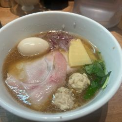 貝と牛の中華そば(醤油)