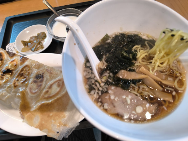 「ランチ 餃子＋ラーメン(1,000)」@你好 武蔵小杉店の写真