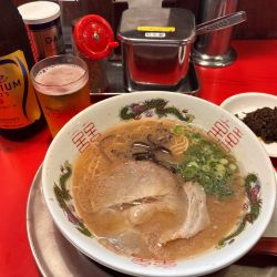 ガツンラーメン＋辛子高菜＋瓶ビール