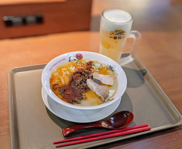 「スパイシー豚骨ラーメン」@FUJIYAMA GO★GO SEATTLE RAMEN STANDの写真