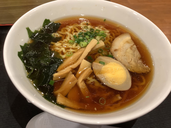 「いしけんラーメン　ハーフ　580円」@石和健康ランドの写真