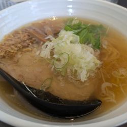 塩らぁ麺(900円)