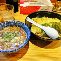 平麺つけそば（並） 1000円