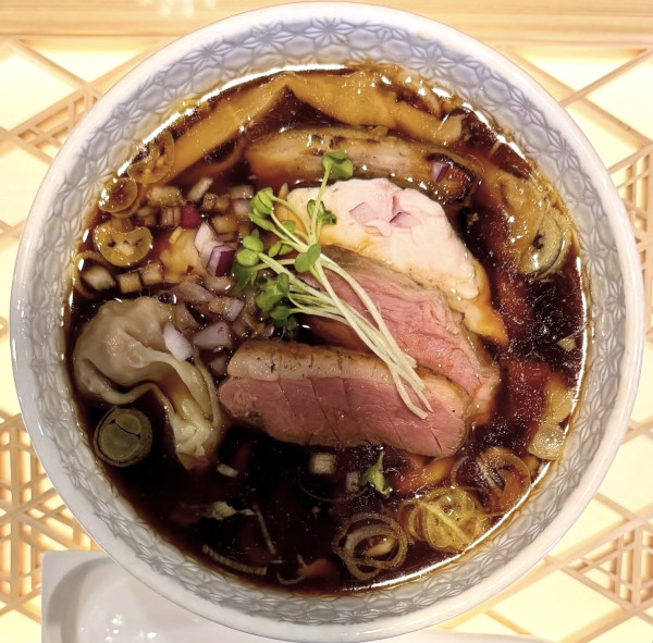 「特製中華そば 醤油」@中華そば 炎の写真