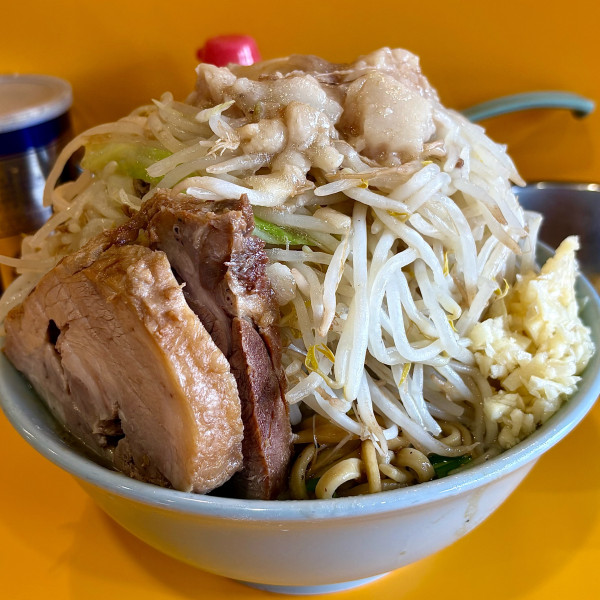 「限定 ニラドクロ 玉ねぎたまご」@ラーメン二郎 八王子野猿街道店2の写真