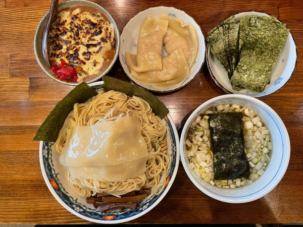 「奈つやのもちもち雲呑つけそば¥1,250海苔¥100炙りﾁｰｽﾞ」@奈つやの中華そばの写真