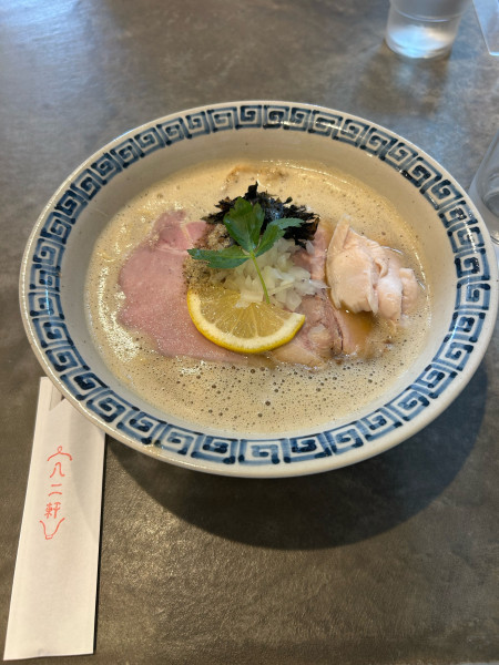 「鶏白湯醤油ラーメン」@八二軒の写真