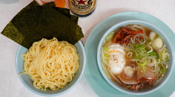 「もり中華（小盛）＋海苔＋瓶ビール」@なぎちゃんラーメン 京急蒲田店の写真