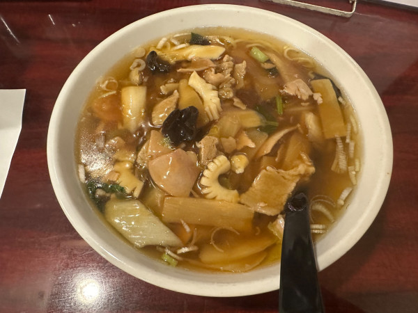 「五目ラーメン（並盛・麺140g）930円」@ラーメンハウス 孫悟空の写真