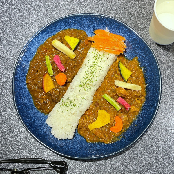 「2種盛カリー（とり・ラム）」@ジャパニーズスパイスカレー カリッシュの写真