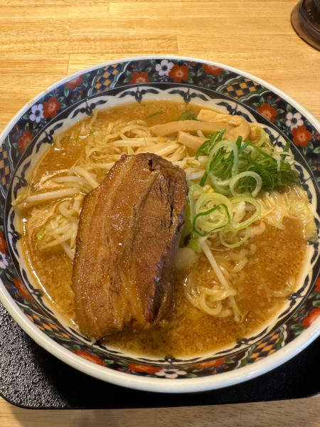「角煮味噌ラーメン」@五穀みそらーめん 味噌屋蔵之介 ふじみ野大井店の写真